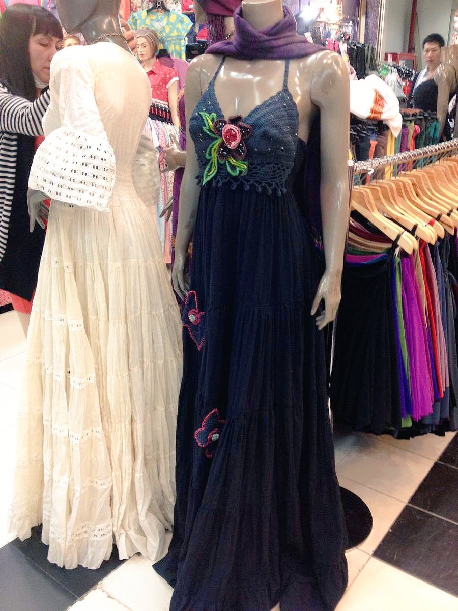 Jimmy28269894's tweet photo. Love collection##fashionista #Weddingphotography #LadiesNight #AbuDhabi #shopping #AbuDhabi #fashionista #India https://t.co/oLpYI949Gs