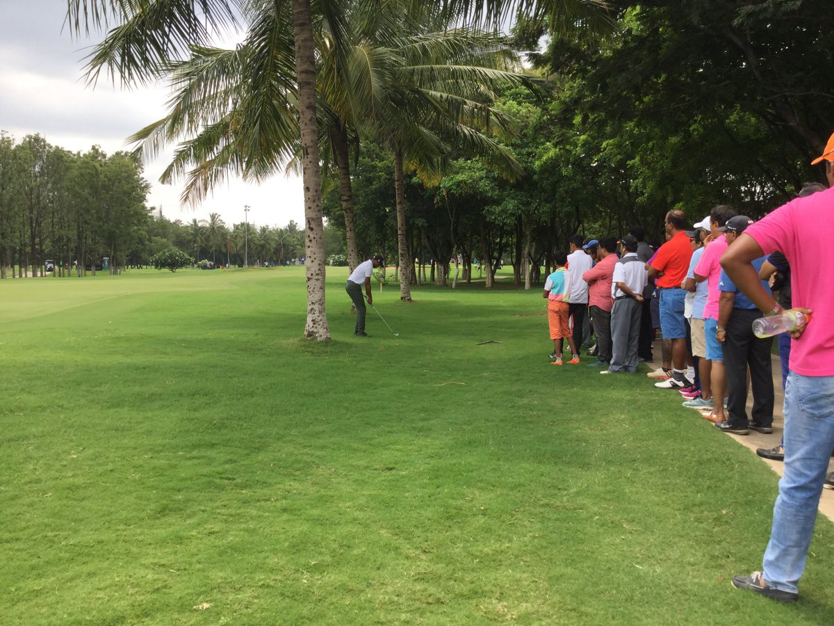 LP_Cup's tweet photo. Bad luck for Khalin as he fails to reach green in two shots. Hit by . #lpcup2016 #lplouisphilippe @PGTITOUR https://t.co/8zClYyZova