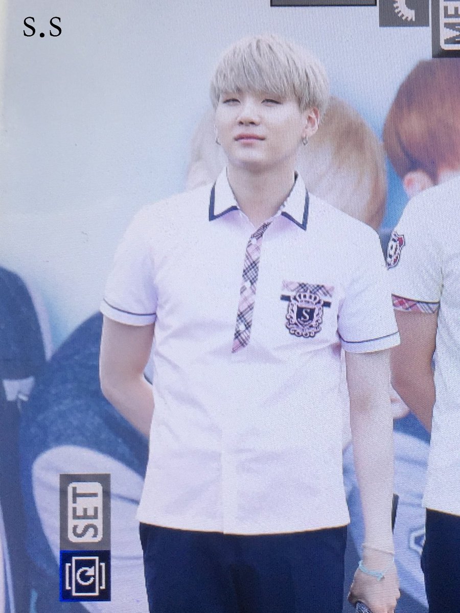 sweetstrike_'s tweet photo. 160604 #슈가 #SUGA https://t.co/cEYuQCB9Wx