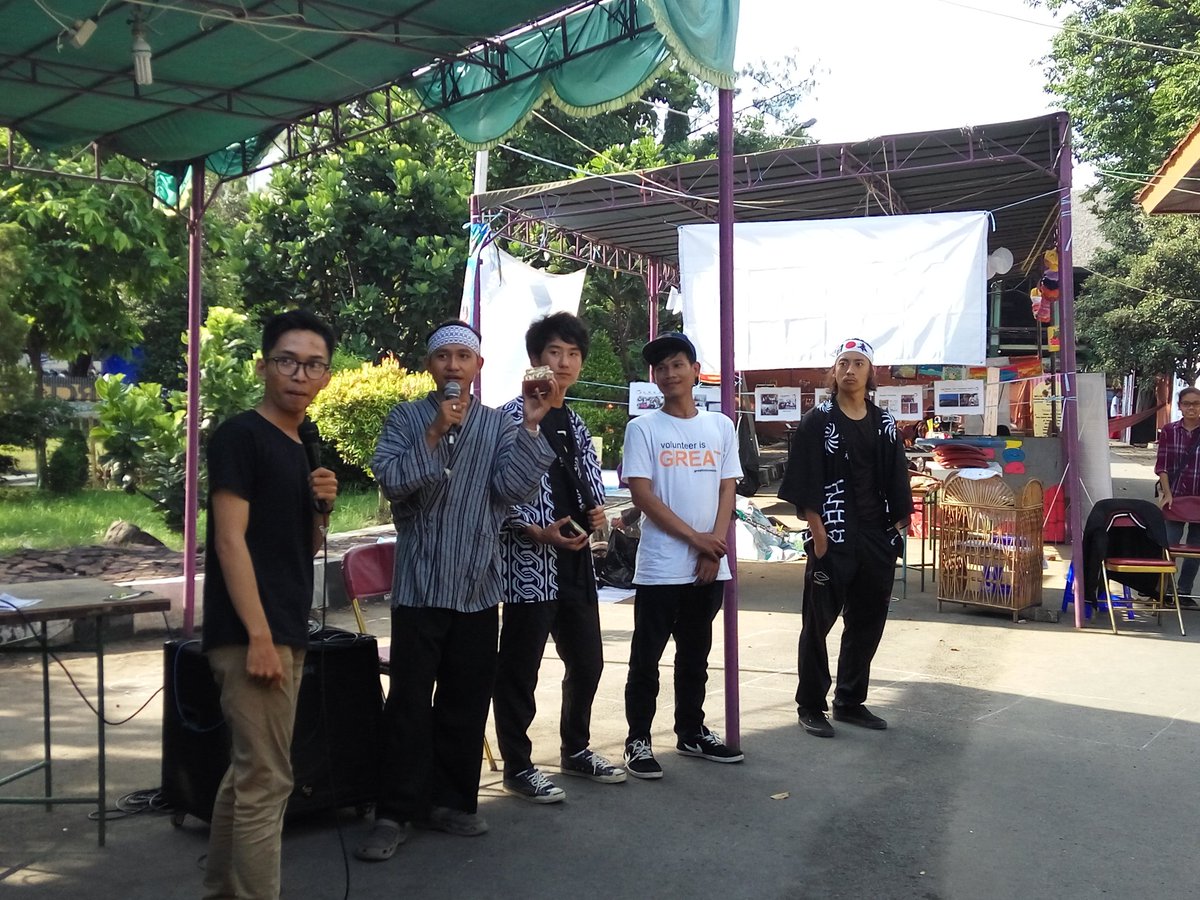 Beralih ke Screening Corner,ada Talkshow seru dari Komunitas Gerakan Kerelawanan Internasional. Yuk mampir! #ikiSMG2