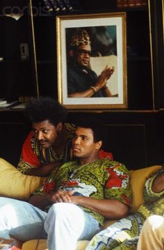 VoiceOfCongo's tweet photo. #RIPMuhammadAli 

Ali vs Foreman: "Rumble in the Jungle" - 25.09.1974 in Kinshasa, Zaire/#DRC.

#Congo #MohammedAli https://t.co/6dnMWPbVF8