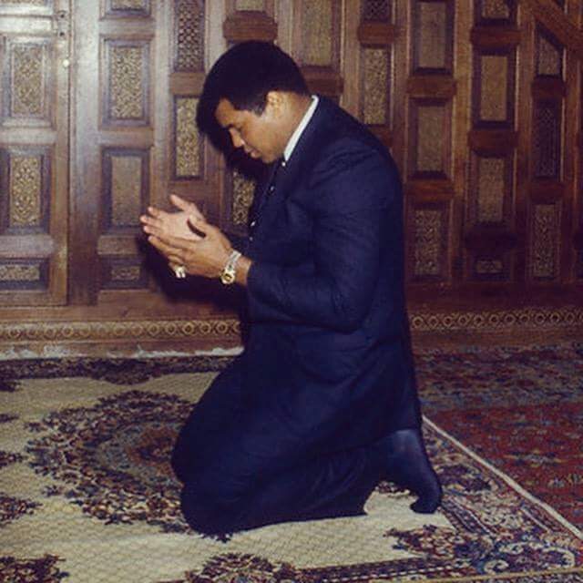 Watheq25's tweet photo. "God gave me this illness to remind me that I'm not number One; He is" 

May Allah grant you Jannah.  #TheGreatest https://t.co/5nL5LToJHE