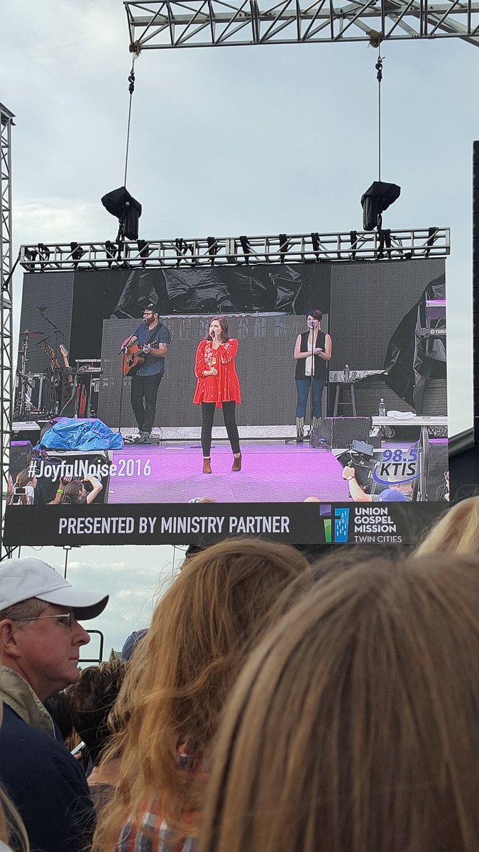 Emily_Phillips9's tweet photo. So excited for the rest of #JoyfulNoise2016 tomorrow! #jnff #yayjesus☉🎉🙌 https://t.co/V9Kry0b8W9