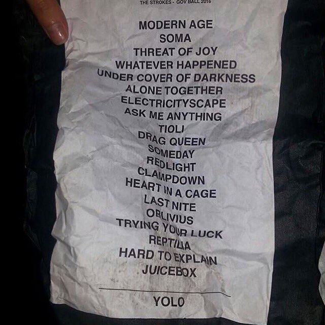 Julian Casablancas tweet media