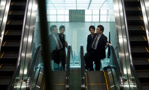 wef's tweet photo. The Dutch are direct, Canadians are diplomats. How #leadership styles vary around the world https://t.co/Bl8Twtfbz8 https://t.co/NOdj5LPlzk