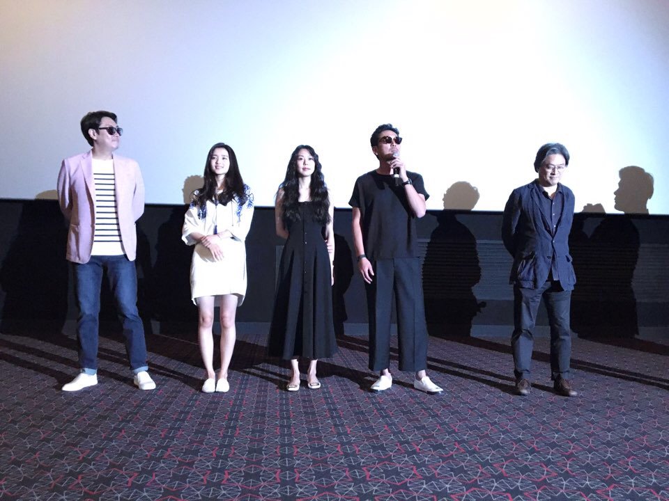 CJENMMOVIE's tweet photo. <#아가씨> 개봉 1주차 #무대인사 중입니다❤️
#김민희 #김태리 #하정우 #조진웅 #박찬욱 감독 https://t.co/RtfO9PN6zu