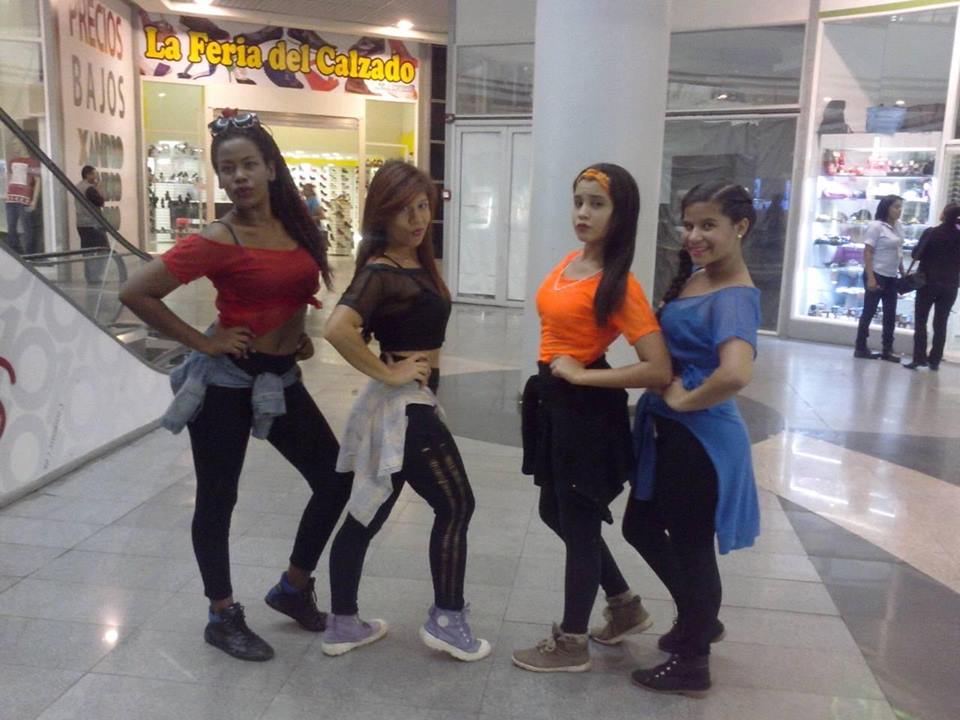 funcudep's tweet photo. funcudep dance en presentacion @cccimam https://t.co/atv44FV5Mo