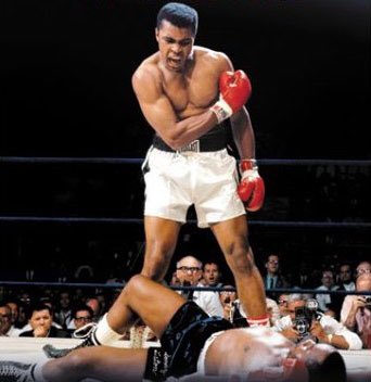 MashableNews's tweet photo. Reports: Boxing legend Muhammad Ali has died. https://t.co/7GpssoIo4H