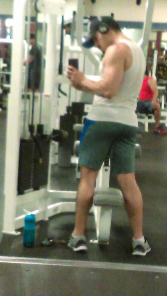 FallenForte's tweet image. Its blurry but... #datme #datassthough #thighssavelives #bam #rt