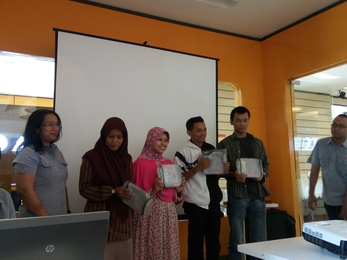 Hokben; Resto Fast Food Bersertifikasi Halal A 7 Hokben; Resto Fast Food Bersertifikasi Halal A CkFH H8UYAEWWP