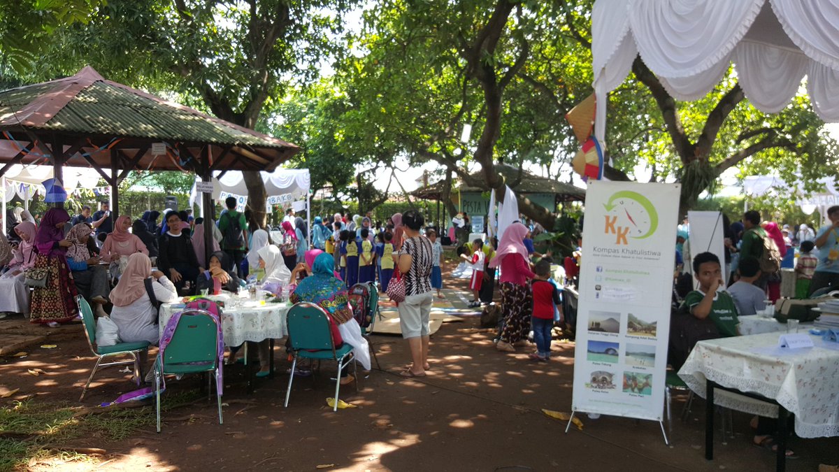 unitariii's tweet photo. Hampir 200 orang mengahadiri pesta wisata bahari... #PK-69 @LPDP_RI https://t.co/ksqFY7F8S7