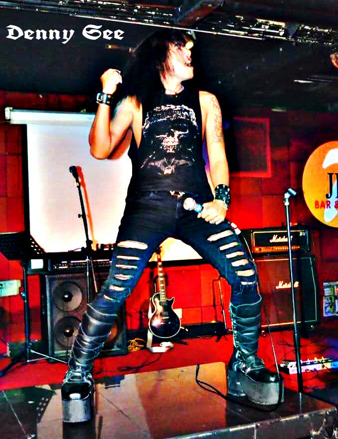 dennyangra's tweet photo. Big tq @ArionBarNClub Jakarta Kemang,
Let's get Raawkkk !!
See you again..

D'friends On Stage. https://t.co/eFAd4tQupP