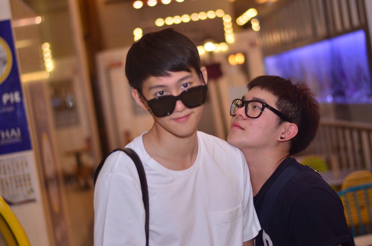 สูงเหลือเกิน เกือบเอาคางวางไม่ถึง55 <a href="/captain2541/">CisT</a>