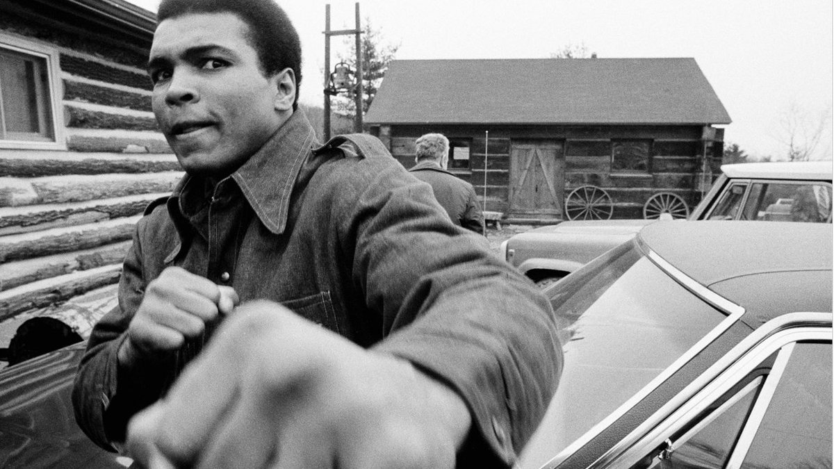 RollingStone's tweet photo. The Tao of Muhammad Ali: Words of wisdom and bravado from "the greatest of all time" https://t.co/t3CWwJN2iq https://t.co/thhiyPRZHg