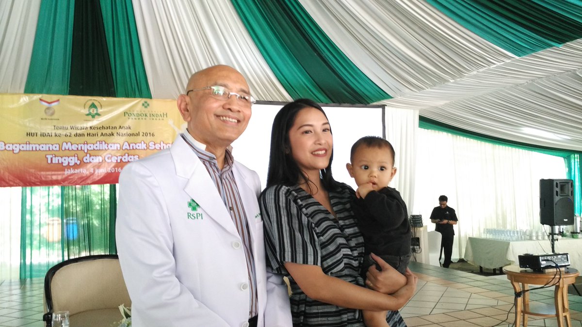 rspondokindah's tweet photo. Terima kasih atas kehadirannya di #RSPITalk #PondokIndah dalam HUT @idai_tweets ke-62 & menyambut Hari Anak Nasional https://t.co/odXiTCKeHi