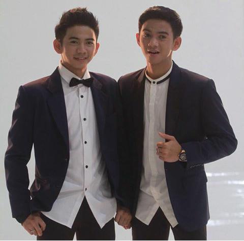 <a href="/DA2_Rizki/">Rizki 2{R} Real</a> <a href="/DA2_Ridho/">Ridho 2{R}</a> hati" ya bang, jaga diri baik", semoga lancar dn berkah,, 
#RizkiRidhoUmroh