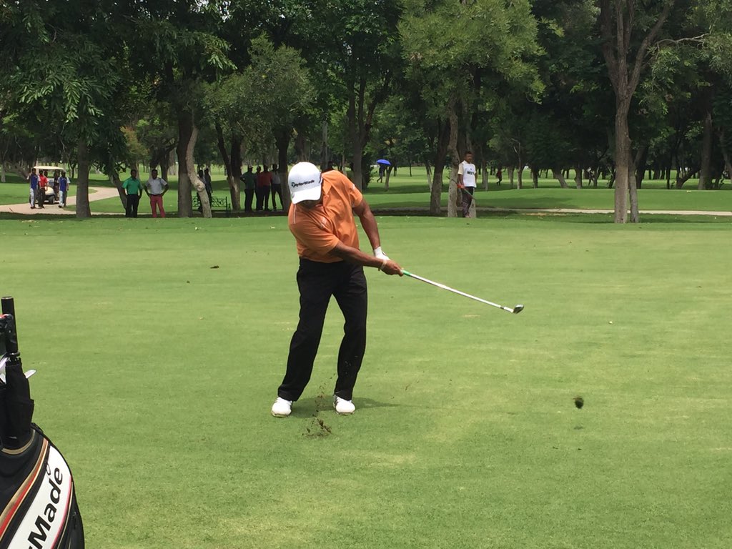 LPLouisPhilippe's tweet photo. Capturing @GangjeeR live in action at the #LPCup2016!
Stay tuned for more update. #LPCup #golf https://t.co/5dKH9I3FTU