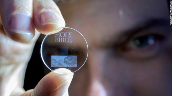 CNNBusiness's tweet photo. New "Superman" crystals can store data for billions of years https://t.co/8qAguxnNyq By @jethromullen https://t.co/vzRMy78ygu