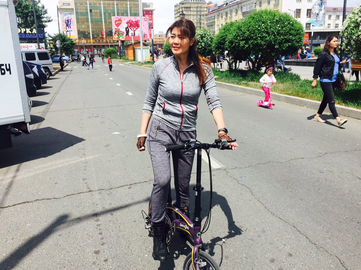 12 цагийн ажлыг цалгардуулсан намайгаа өршөөн соёрхмуй хамт олоон...