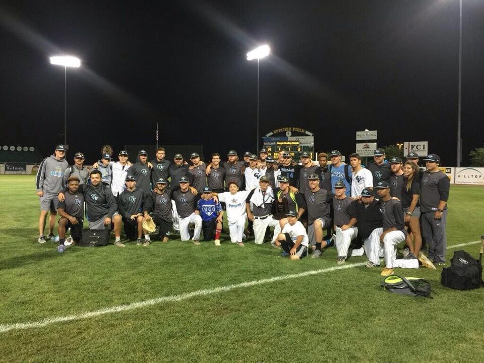 deuce_era's tweet image. 52-12!
23-0 at home!
Conference Champs!
69 Bombs!
544 runs! 
Best pitcher in CV history 14-0 
#recordbreakingyear☠⚾️