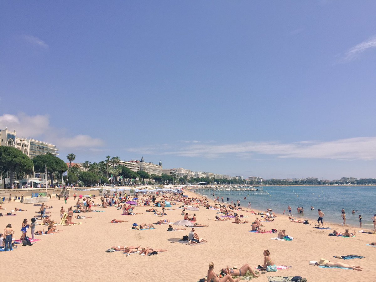 villecannes's tweet image. 🌴☀️ Heureux comme un ciel bleu. Très bon samedi à tous :) #LaCroisette