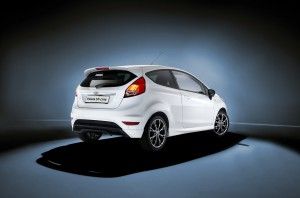 AutoBuzzFr's tweet image. Autos &amp;gt; Les Ford Fiesta et Focus ST-Line arrivent&amp;gt; Le 2 juin 2016 &amp;gt;&amp;gt; bit.ly/1WzTDm7 #autos