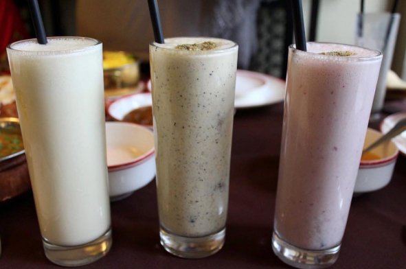 MiraEstoAhoraYa's tweet photo. Una #bebia deliciosa y #refrescante es #Lassi, y queda perfecto para disfrutar de este día. Claro,… en @RTandoor https://t.co/AOKp7NAShQ