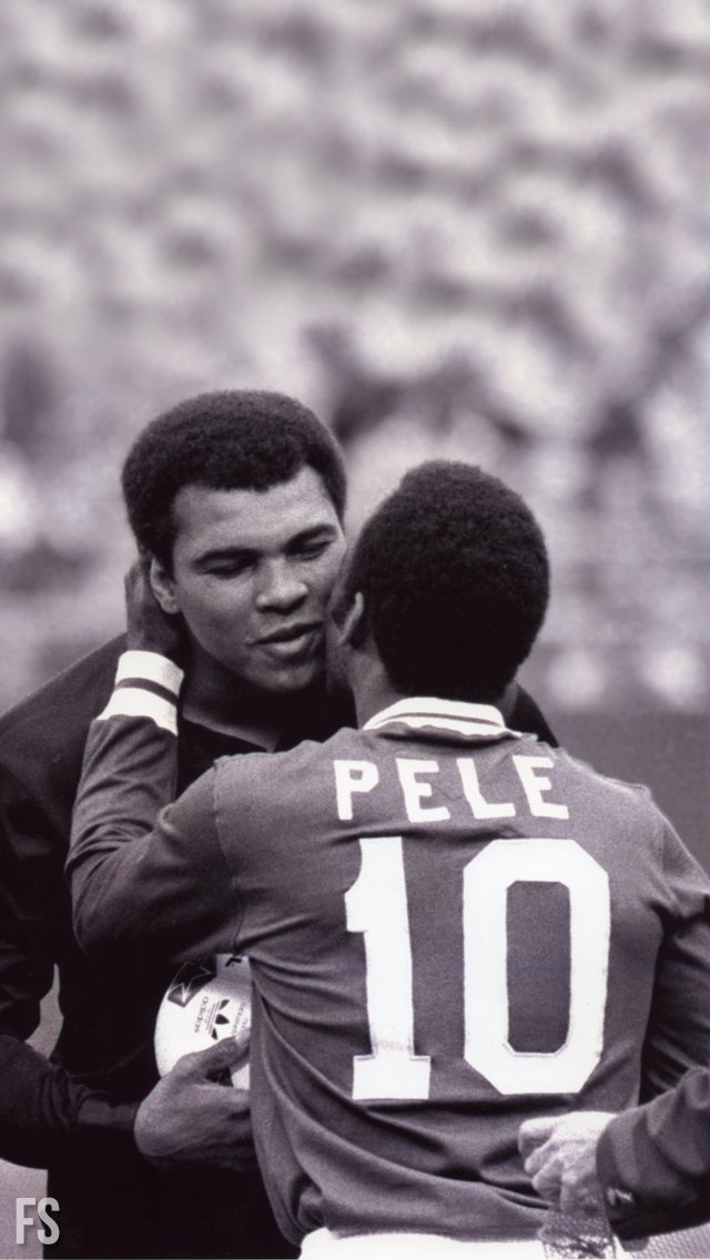 FootyScreens's tweet photo. - @MuhammadAli &amp; @Pele .#RIPAli https://t.co/fAes7RHGME