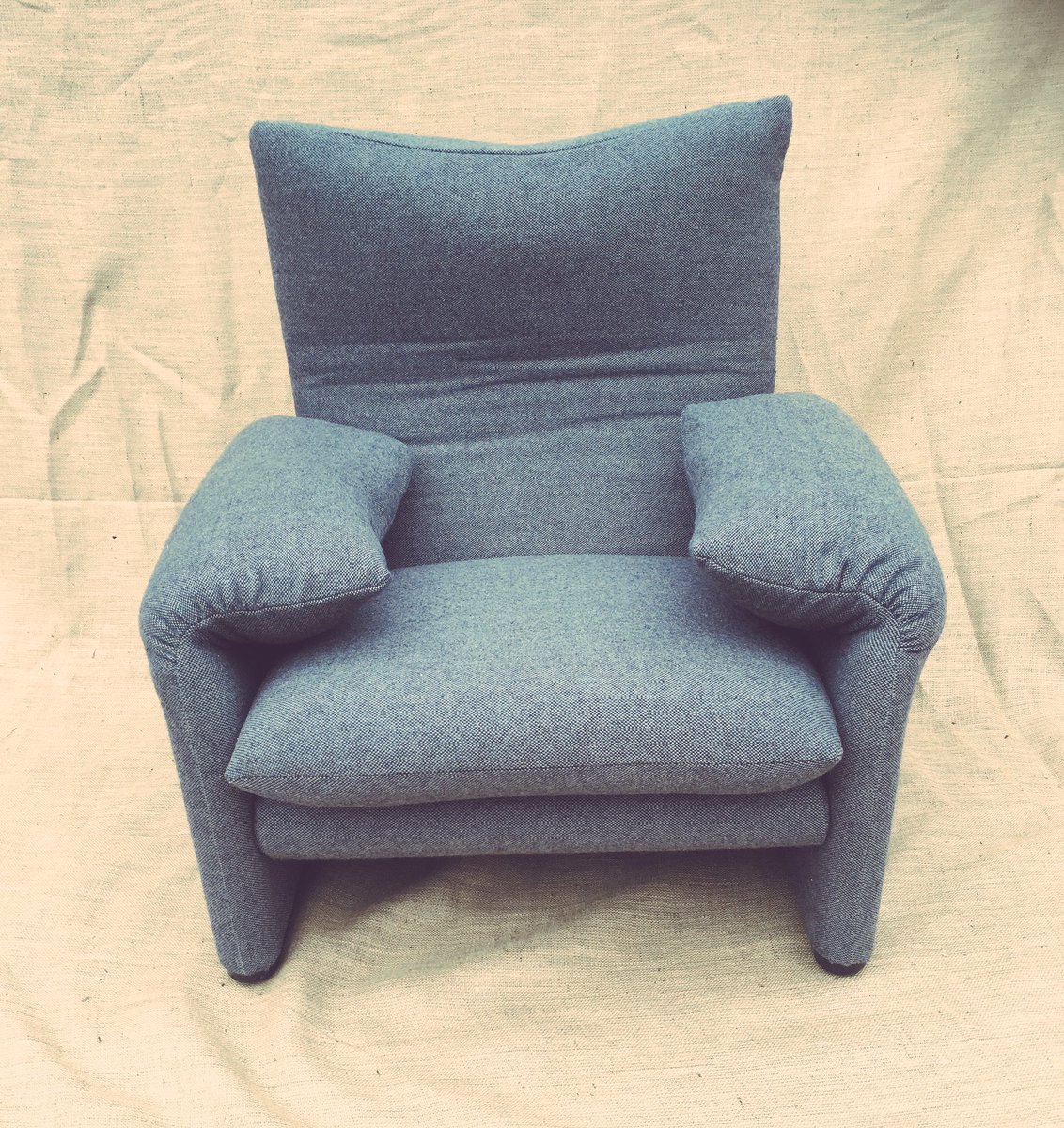 holsterEDI's tweet image. #Cassina #Maralunga repad and recover of customers 80's original suite.#upholstery