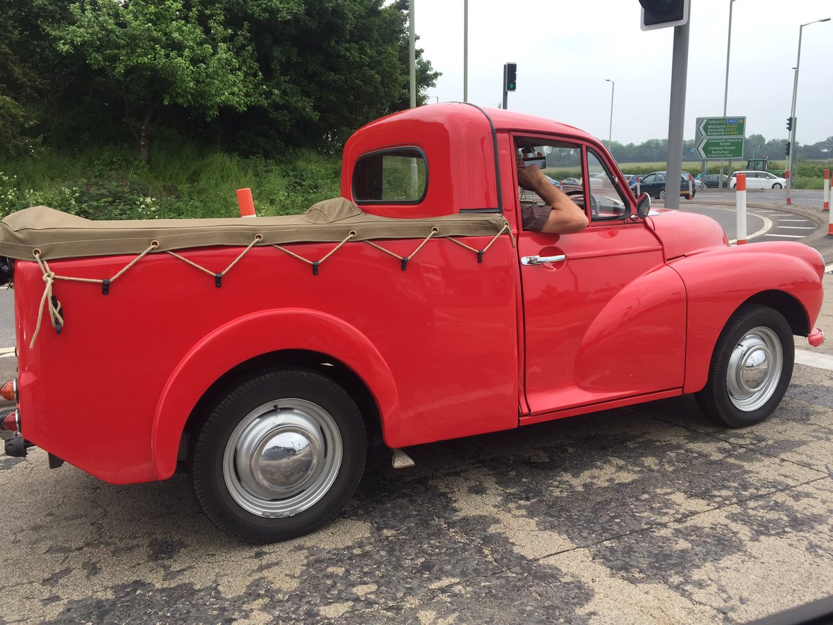 W0rd5w0rth's tweet photo. And another! #MorrisMinor pickup at the lights. #SideExit sounded good. @classicsdriven #ClassicTruck #ClassicCar https://t.co/sZPvLg48wZ