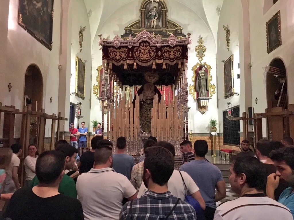 BandadeArmilla's tweet photo. ¡Llegó el día! Iremos tras Ntra Sra de Consolación de Granada en su Salida Extraordinaria @S_Protector @sercofrade https://t.co/q7SLBnQ3bG