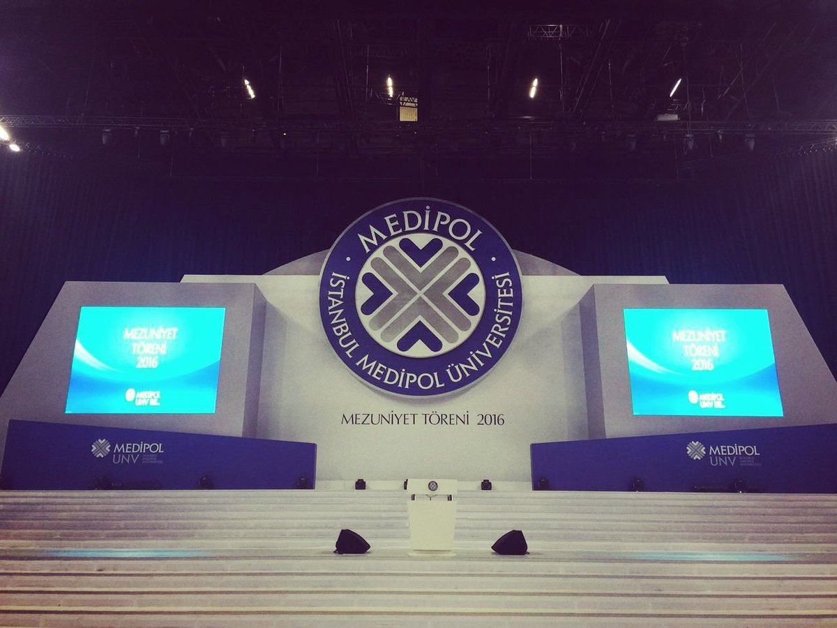Bugün günlerden #MedipolMezuniyetCoskusu2016 Mezuniyet törenini sosyal ağlarımızdan canlı olarak izleyebilirsiniz.