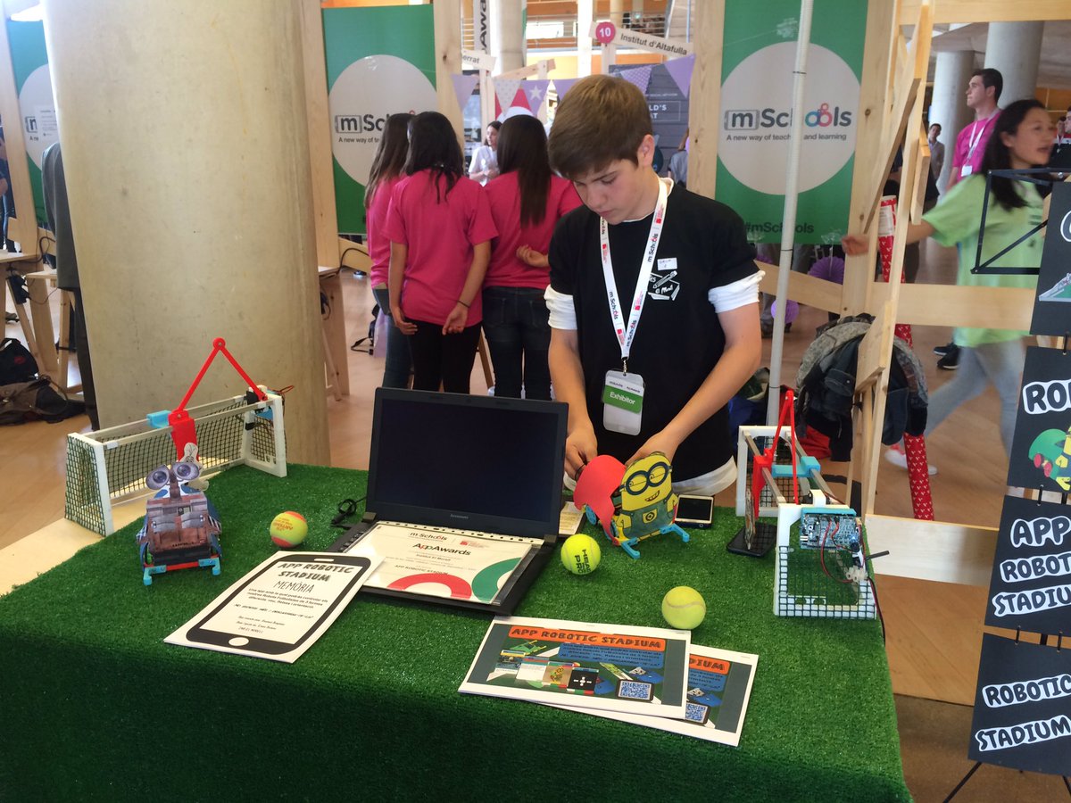 Regicoya's tweet photo. Un miler d'alumnes presenten els seus projectes als @mSchools_MWC  @btvnoticies https://t.co/6hEJEYXC9x