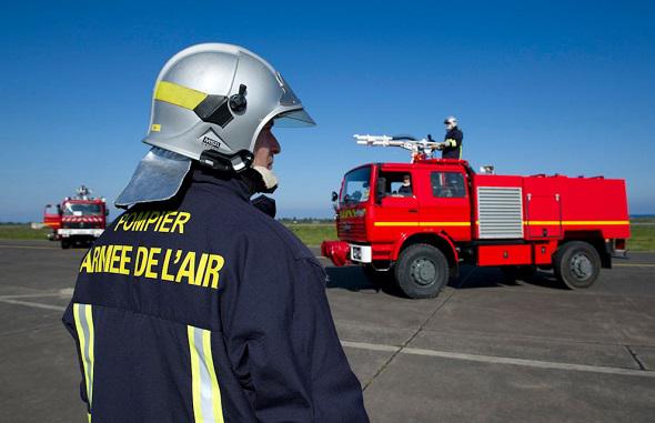 OpexNews's tweet photo. Les #Pompiers de l'Air ont célébré leurs 70 ans .https://t.co/TupIkqikz0 #ESIS #CFPSAA #CFTSAA #BAFSI https://t.co/w7fHHJJ43I