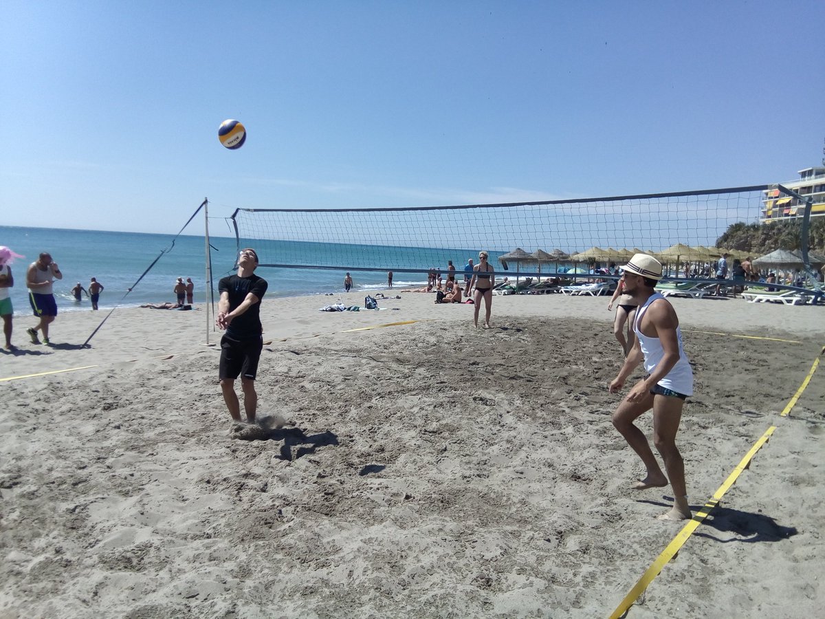 voleypride2016's tweet photo. #Voleypride16 #Torremolinos#Pride2016 https://t.co/Lwnp4R7bNY