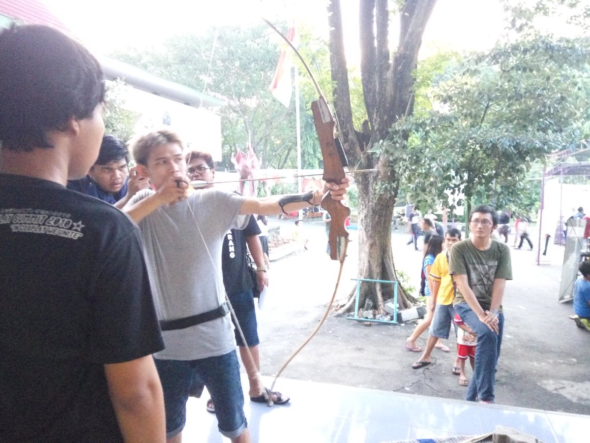 Wah indra <a href="/Frimawan/">Indra</a> juara 3 SUCI5 aja udh nyobain panahan brg <a href="/Archery_UNDIP/">UKM Panahan UNDIP</a>! Mau ikutan? Yuk lgsg aja ke #ikiSMG2!