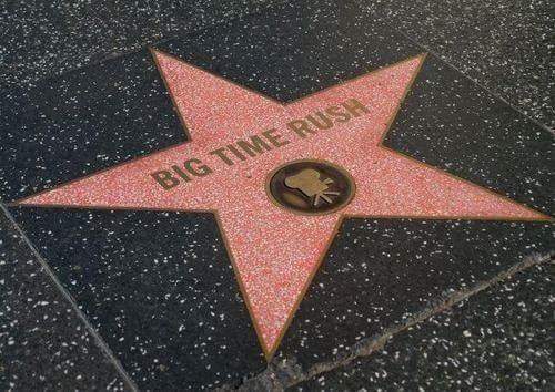 GiuseppeSeccia2's tweet photo. #Hollywood #Star #BigTimeRush #BTR #comebackBTR @HeffronDrive @jamesmaslow @1LoganHenderson @TheCarlosPena https://t.co/sgRJLVBWxu