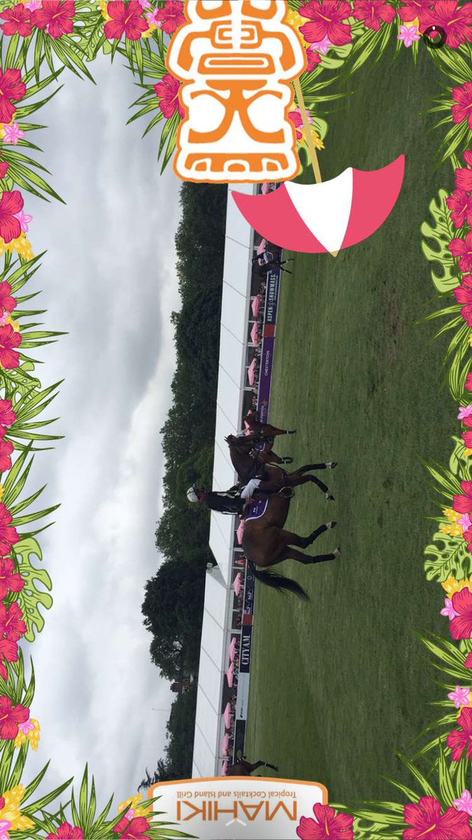 LexieCarducci's tweet photo. Polo round 2! @LukesimpsonL @Chestertons @mahiki @PolointhePark @HurlinghamPolo xxx https://t.co/oq0Wjb33rQ