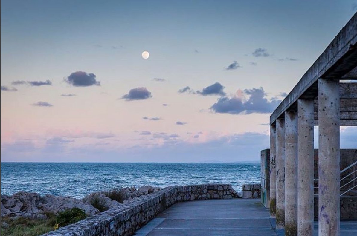 Llanes_co's tweet photo. Atardeceres llanicos. #Verano #Llanes #Asturias Disfruta de más fotos https://t.co/p0DxtkWP4u https://t.co/HcYEaUfzAu