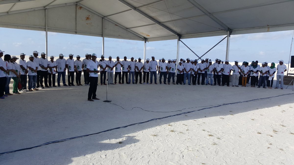 Aaroa tree planting event starts!
#hulhumale #grandmaahefun #4thofjune