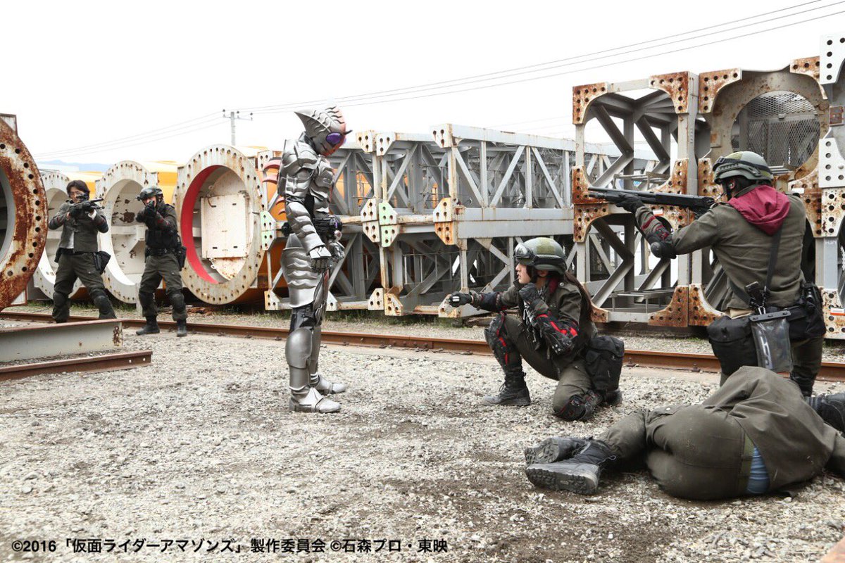 ট ইট র 仮面ライダーアマゾンズ 第10話 Jungle Law 絶賛配信中 アマゾンシグマvs駆除班の戦闘をパシャり 前原くんと戦わねばならない その駆除班の悲痛な運命を思いやるとこちら側も胸が締め付けられるぞん 果たして決死の戦闘の行方はいかに ぞん