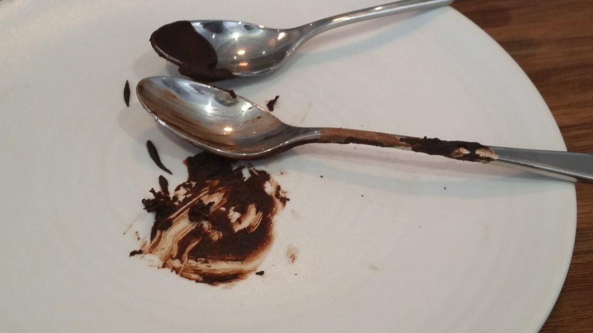 To learn how to evaluate quality of #chocolate, we had to try some bad cacao liquor <a href="/Seventypercent/">Seventy%</a> tasting course.