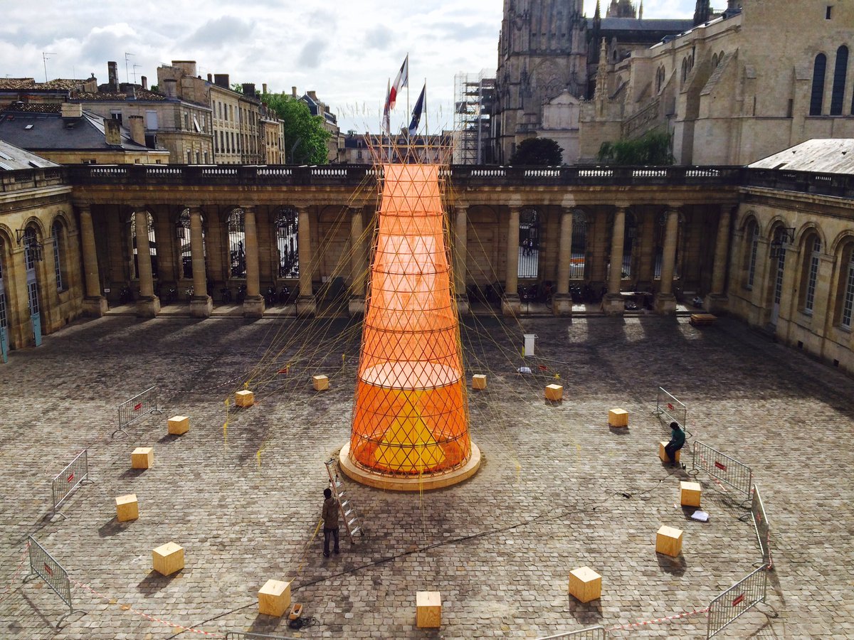 alainjuppe's tweet photo. Le monde change, les manières d'habiter changent. #Constellations, l'exposition à ne pas manquer à #Bordeaux. https://t.co/n3Yo7NFYV8