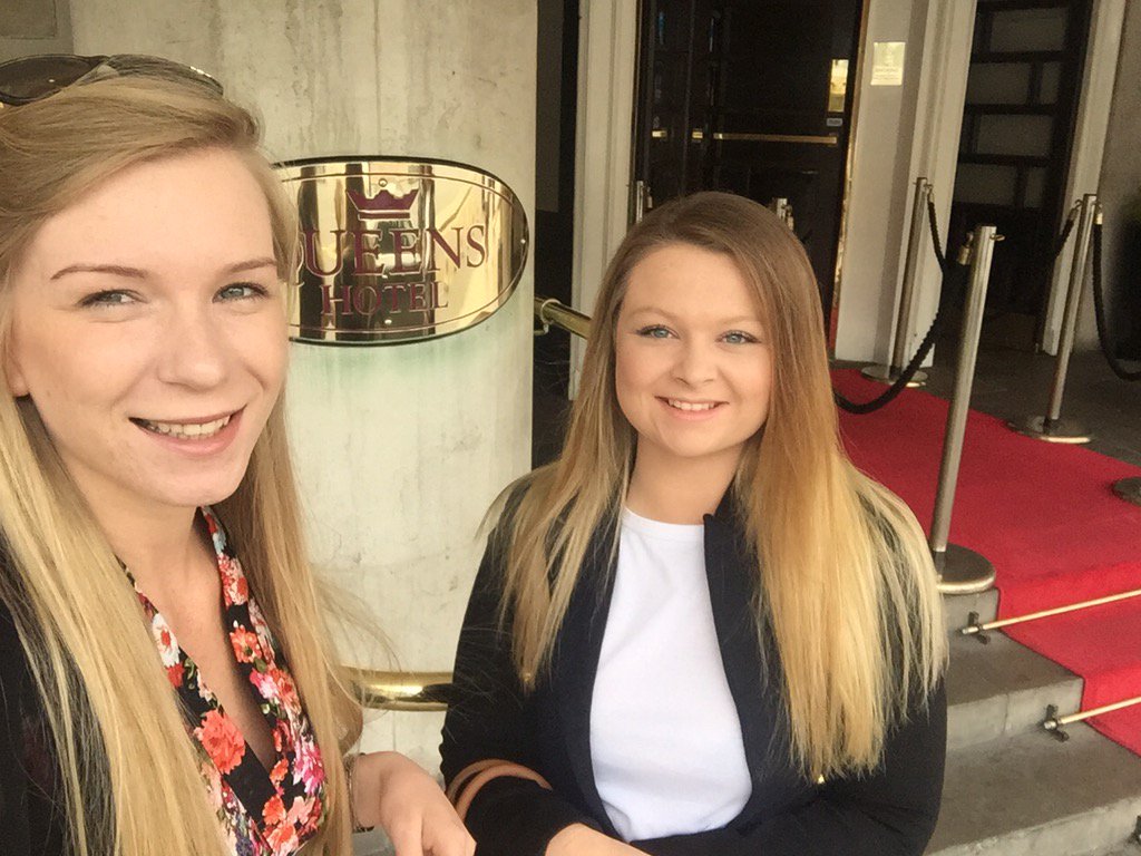 rebeccagander92's tweet photo. We have arrived!! @AlicePreston91 Let the drink commence! #leeds #reunited https://t.co/ezBWqXT7PX