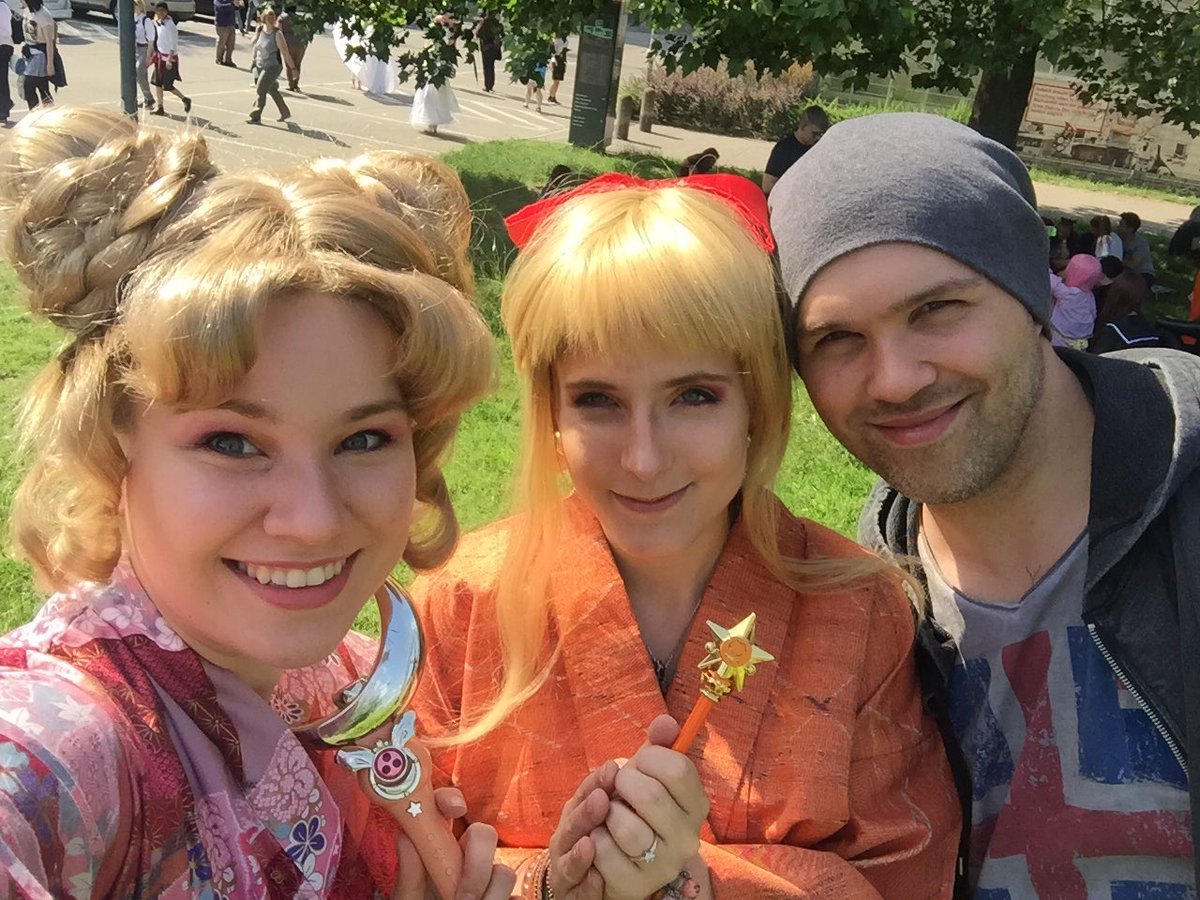 Desirinoa's tweet photo. #AnimeMesse Der Auftritt war pure Freude :-) Danke an alle, die dabei waren! #Harmoonics https://t.co/BA9Zt0dQjJ