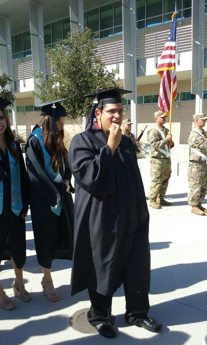 enriquevbjr's tweet image. #graduation #associateofarts #june22016