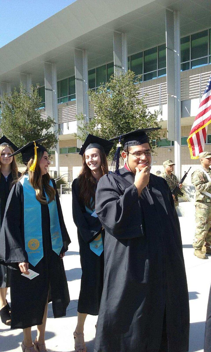 enriquevbjr's tweet image. #graduation #associateofarts #june22016