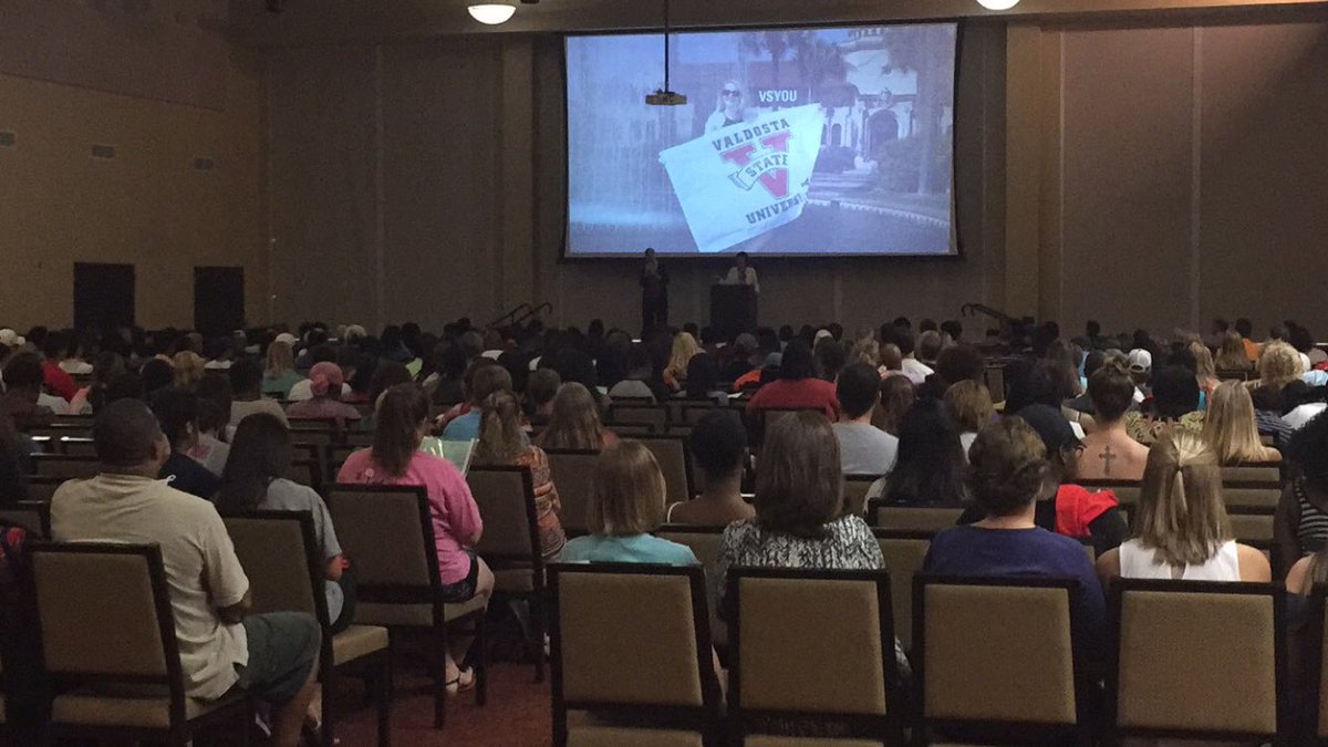 VSU_Orientation's tweet photo. Transfer students are ready for orientation! #blazerbeginnings https://t.co/yR5tyEsA6c