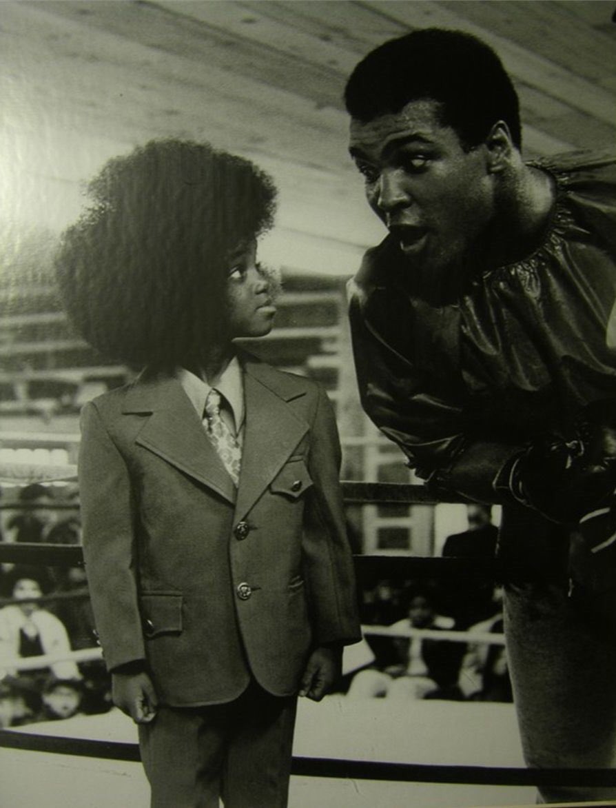 Blackfoundersf's tweet photo. Legendary picture of Muhammad Ali and a very young Michael Jackson. https://t.co/9nNNobSXqy