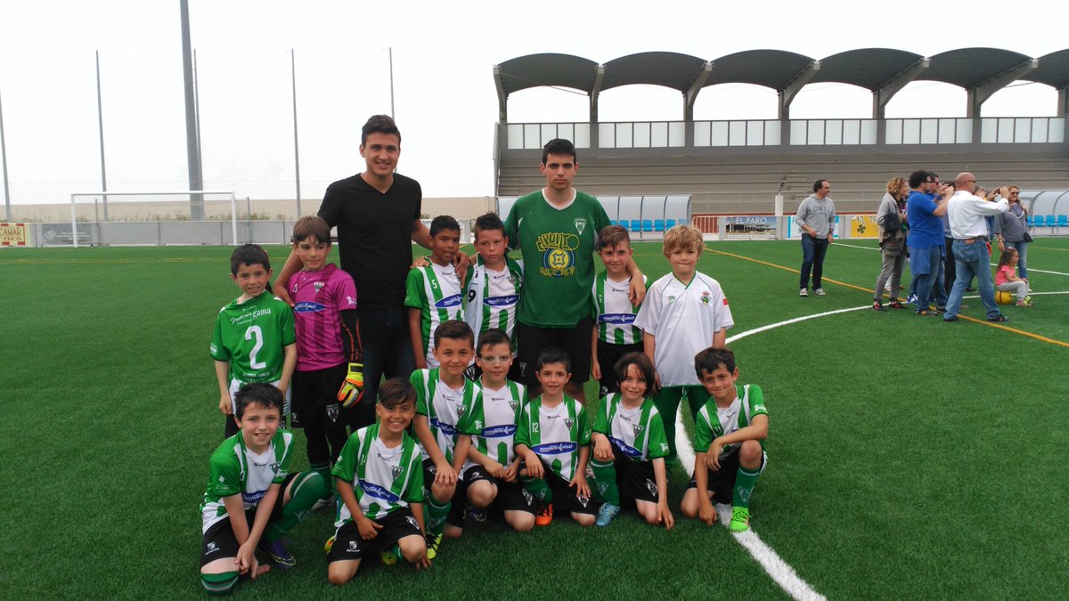 espanadecueto's tweet photo. El @espanadecueto  Benjamín B tercer clasificado en el 1° Torneo España de Cueto Benjamín
Enhorabuena campeones!!!!! https://t.co/64M64cGPIX